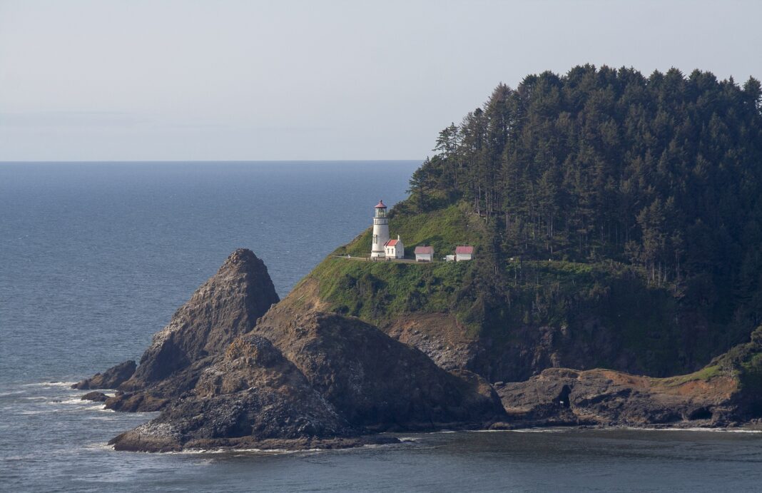 Oregon State Parks Historic Properties Grants_lighthouse