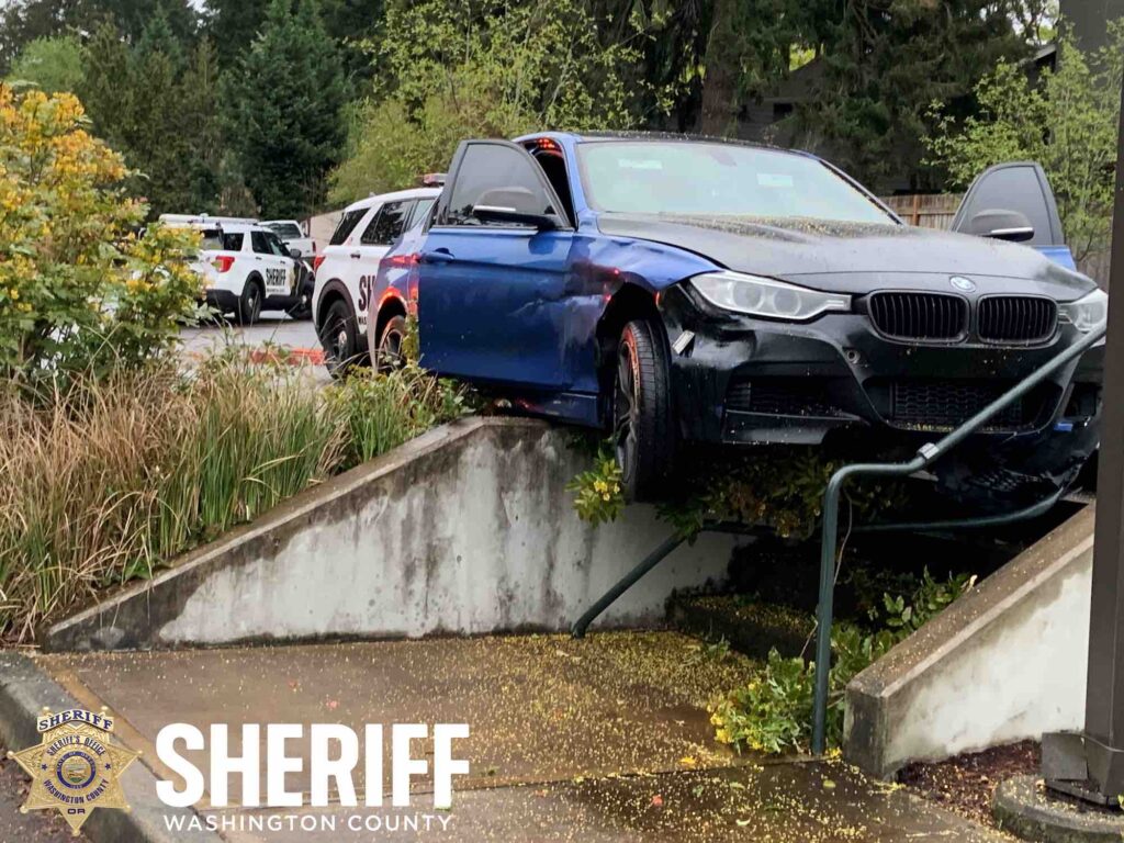 vehicle rams patrol car while attempting to flee Beaverton Oregon