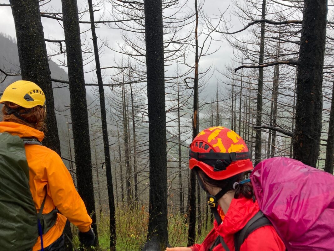 munro point search and rescue hiker stranded