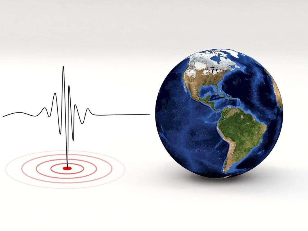 officials attend earthquake meeting increases preparedness_1