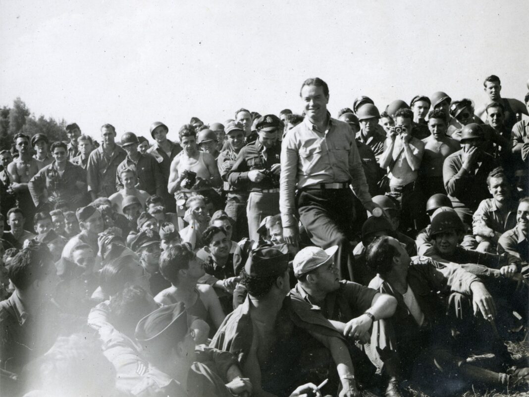 Bob Hope with WWII soldiers