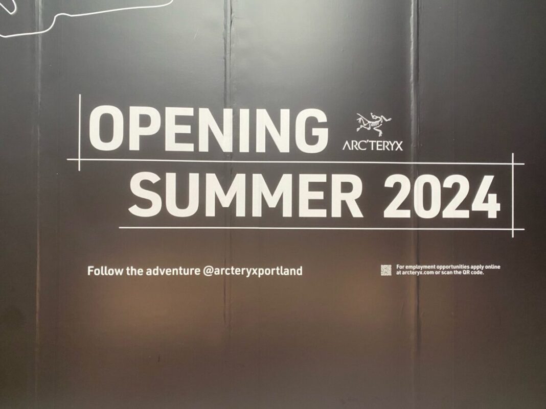 arc'teryx grand opening washington square mall